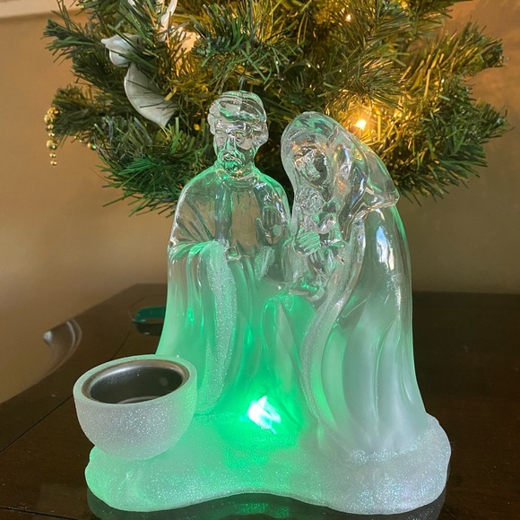 Heritage Mint Northern Lights Collection Holiday Acrylic Ice Sculptures Nativity - Picture 4 of 17